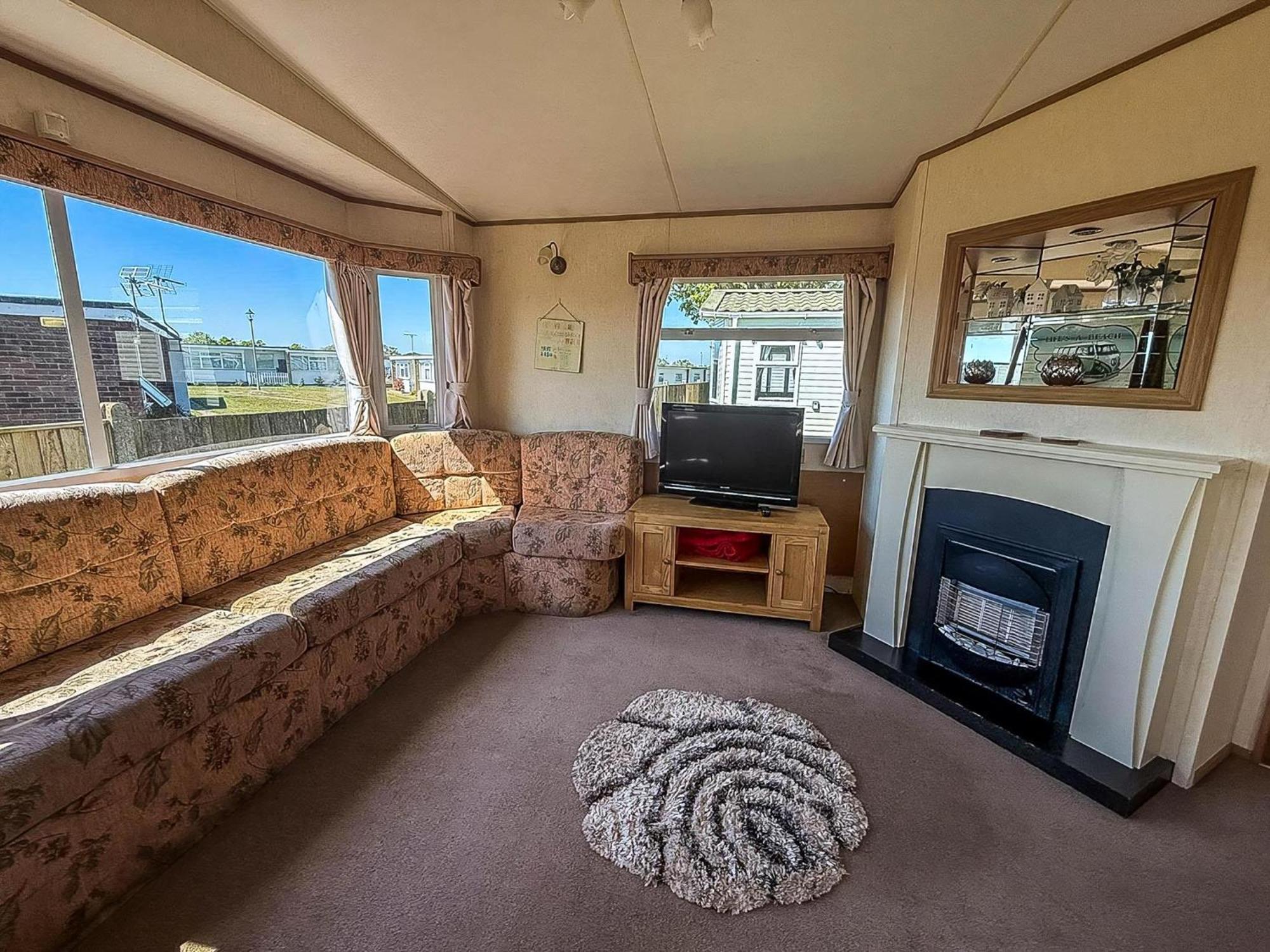 Caravan By The Sea At California Cliffs Holiday Park In Norfolk Ref 50014B Great Yarmouth Extérieur photo